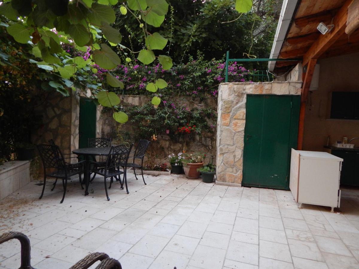 Sveti Stefan- Apartment Dora Bagian luar foto