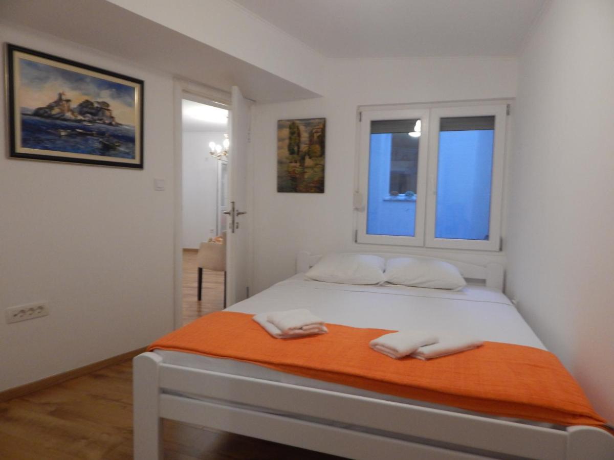Sveti Stefan- Apartment Dora Bagian luar foto