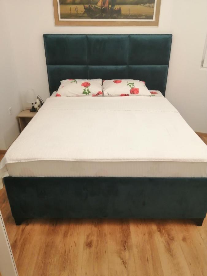 Sveti Stefan- Apartment Dora Bagian luar foto