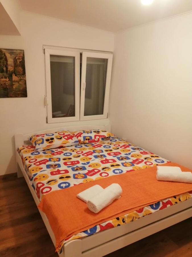 Sveti Stefan- Apartment Dora Bagian luar foto