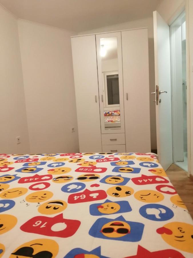 Sveti Stefan- Apartment Dora Bagian luar foto
