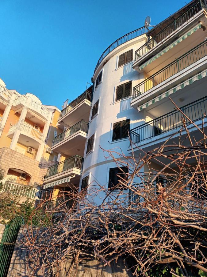 Sveti Stefan- Apartment Dora Bagian luar foto